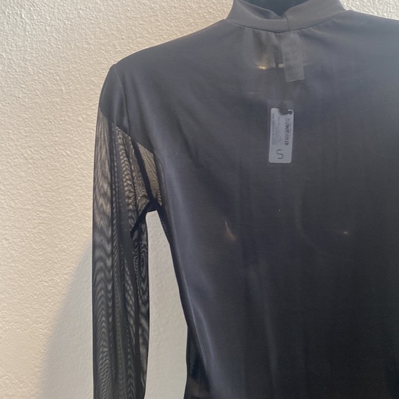 🎉MESH LONG SLEEVE BODY MESH MANIA size Large fits like a Medium. - Picture 8 of 13